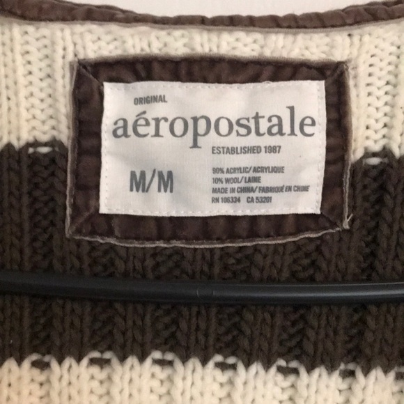 ✨Aeropostale button up sweater - Picture 3 of 5